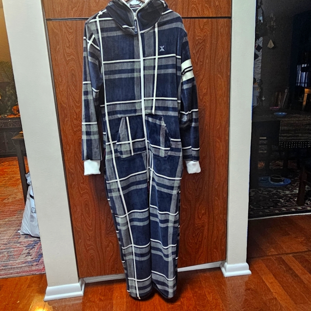 New Onepiece Onesie M back exit 2-layer velour 😀